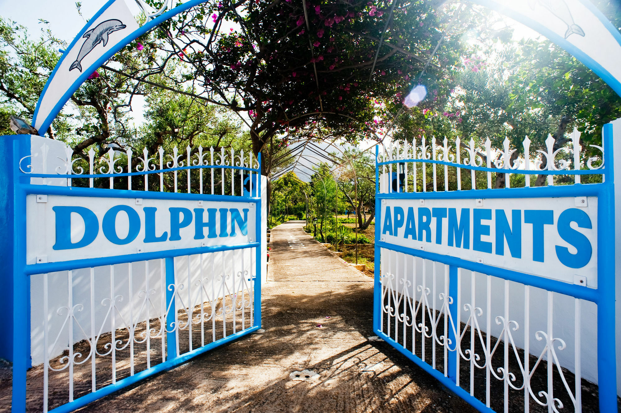 Dolphin Apartments Франгокастелло Экстерьер фото